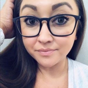 Meet your Posher, Rachel